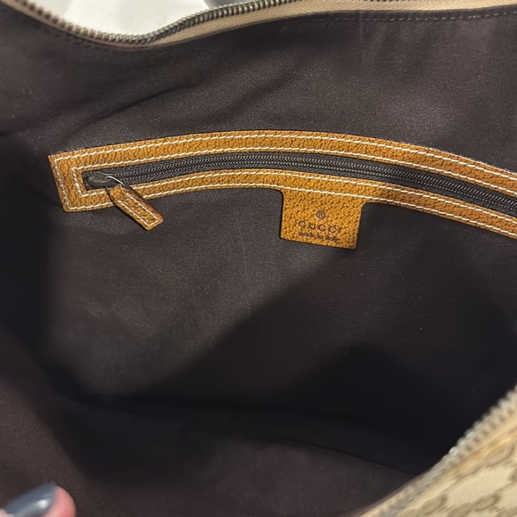 Authenic Brand New Vintage Gucci Hobo Beige - Picture 15 of 17